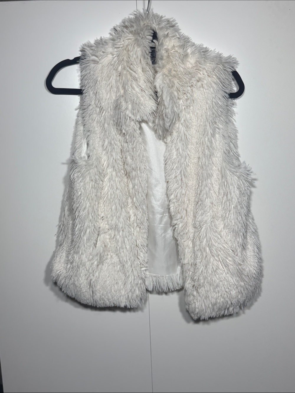 Cejon Ivory Faux Fur Vest